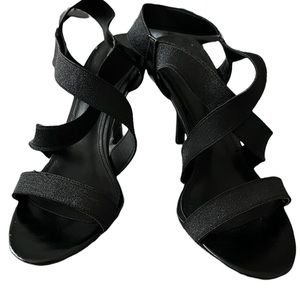 BROWN’S ELASTICIZED CRISSCROSS SANDAL